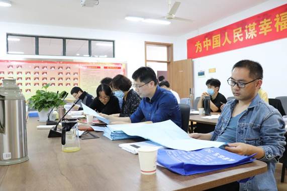 说明: 0FEDBD99E2D10C24FA13318720060B90